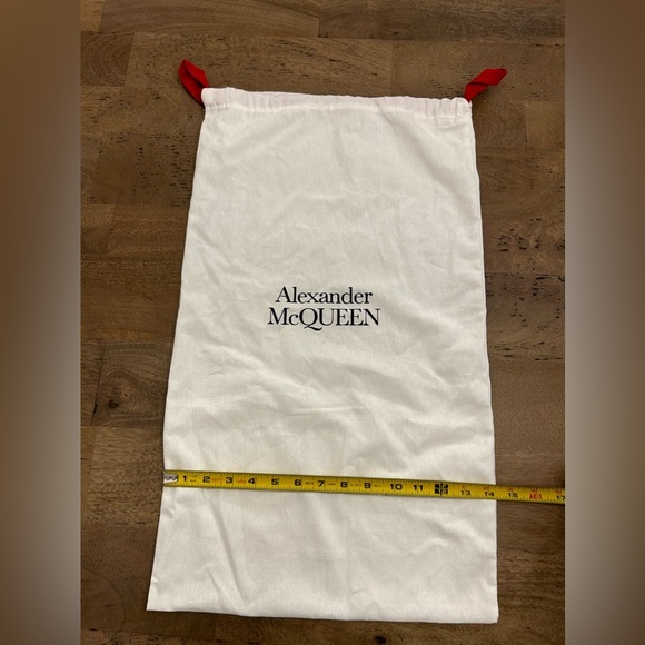 Alexander McQueen extra large dust bag - Picture 3 of 4
